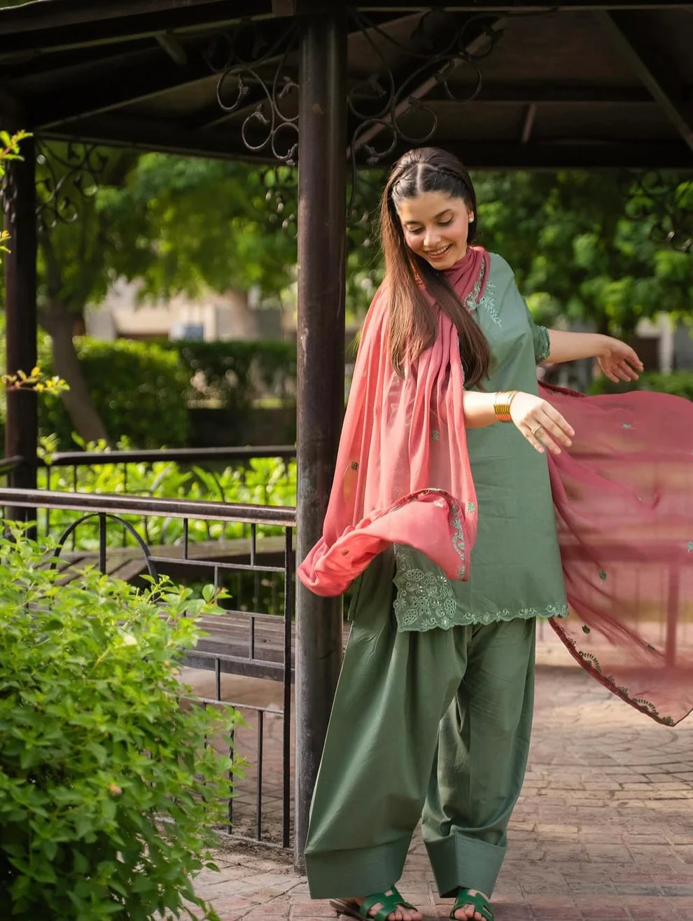 Zunaira - 3 Piece Stitched Dress